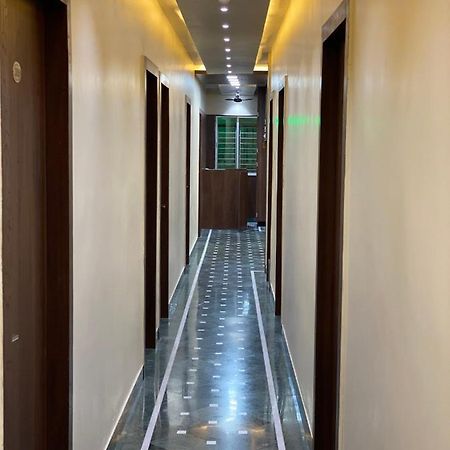 Shivam Hotels Calcuta Exterior foto