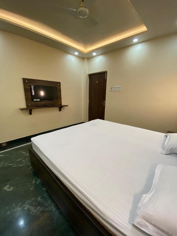 Shivam Hotels Calcuta Exterior foto