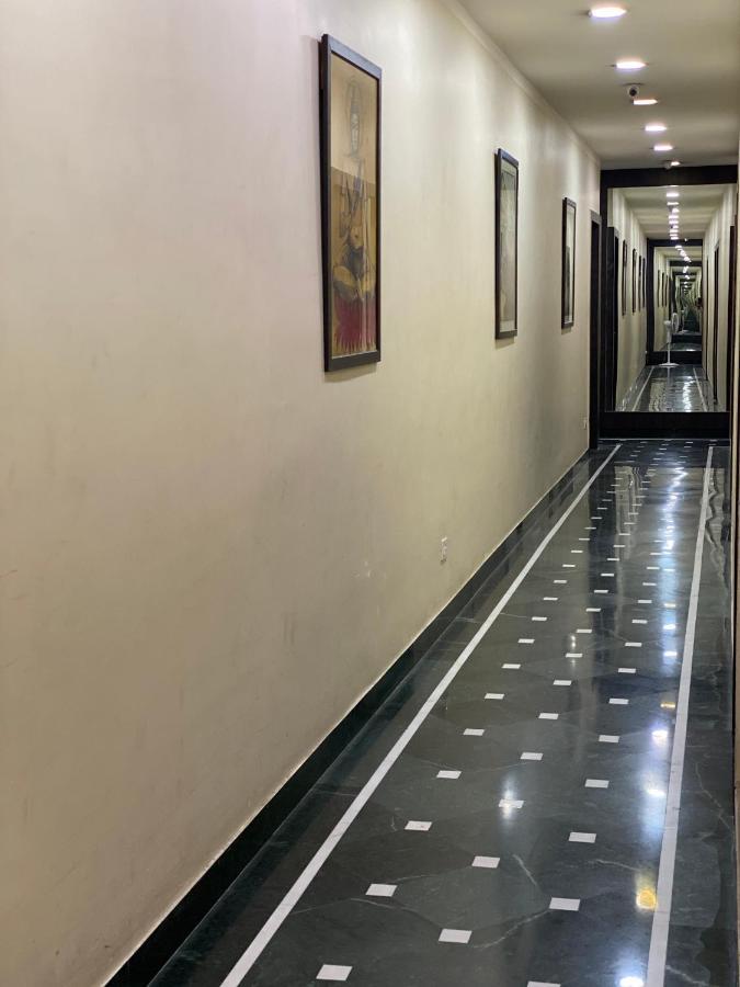 Shivam Hotels Calcuta Exterior foto