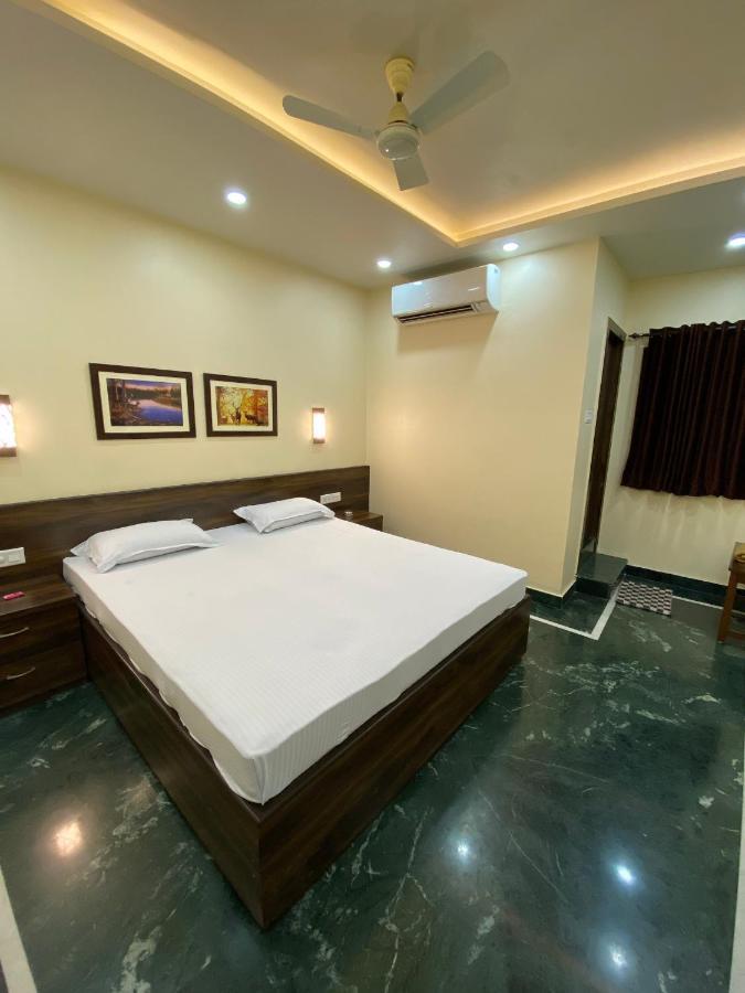 Shivam Hotels Calcuta Exterior foto