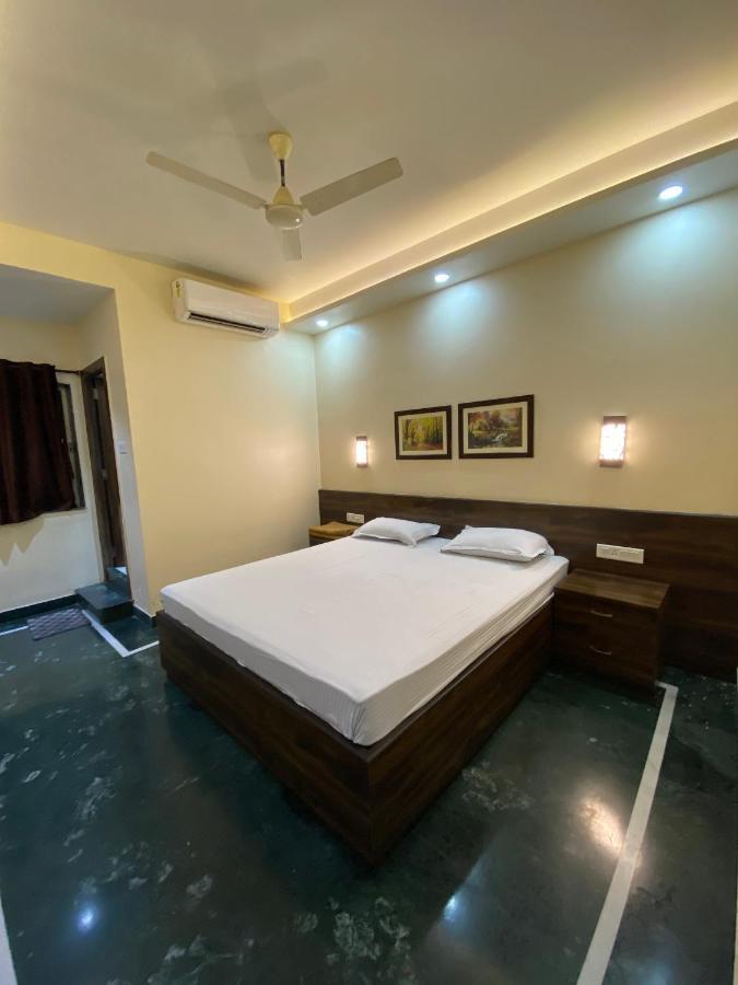 Shivam Hotels Calcuta Exterior foto