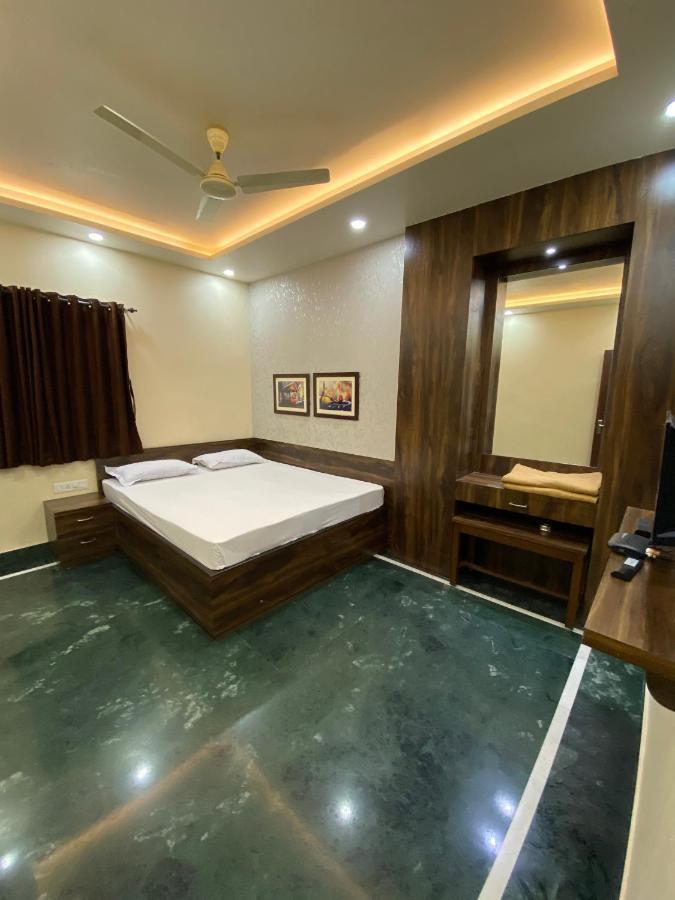 Shivam Hotels Calcuta Exterior foto