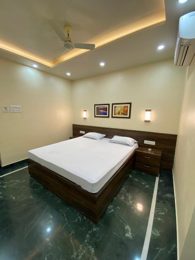 Shivam Hotels Calcuta Exterior foto